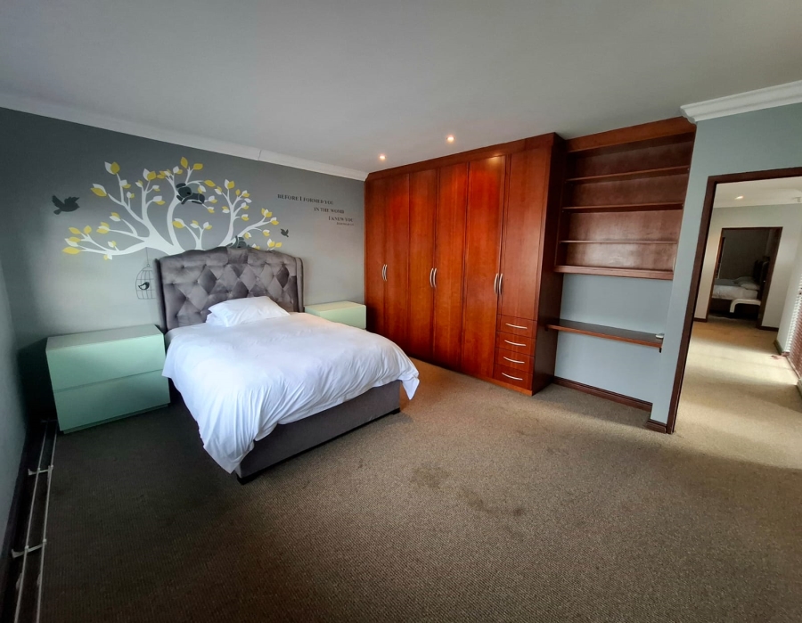 4 Bedroom Property for Sale in Haasendal Western Cape
